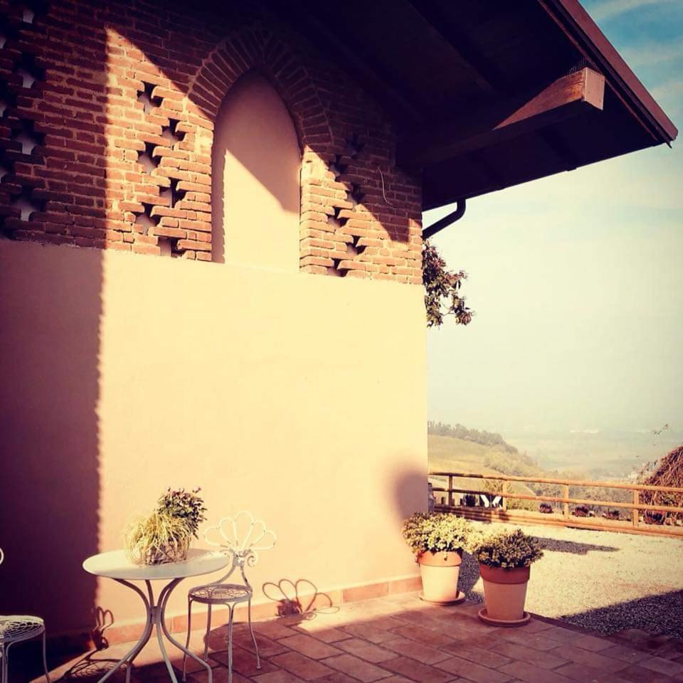 700Enolocanda Santa Giuletta Екстериор снимка