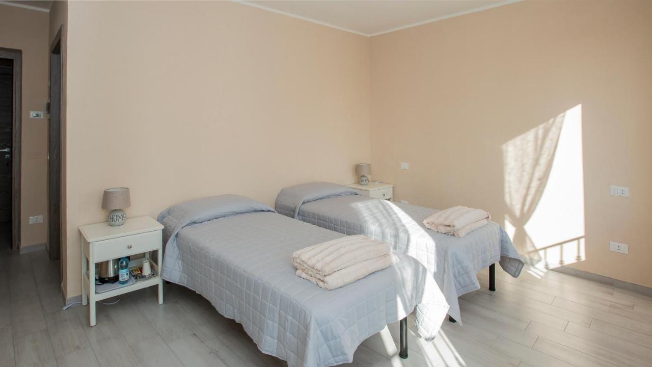700Enolocanda Santa Giuletta Екстериор снимка